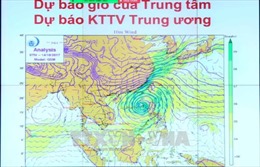 Hoàn lưu bão số 11 gây mưa dông mạnh ở khu vực giữa và Nam Biển Đông 